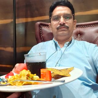 RAJEEV BALKRISHNA SALVI