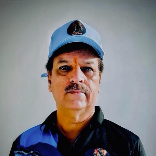 MUKESH LAXMANDAS THAKKAR 